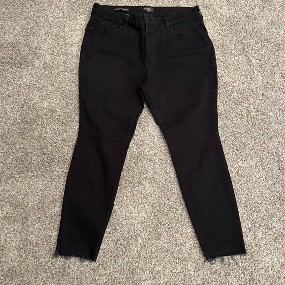 NYDJ Ami Skinny Leg Lift x Tuck Technology Black 16P Jeans - Picture 1 of 3